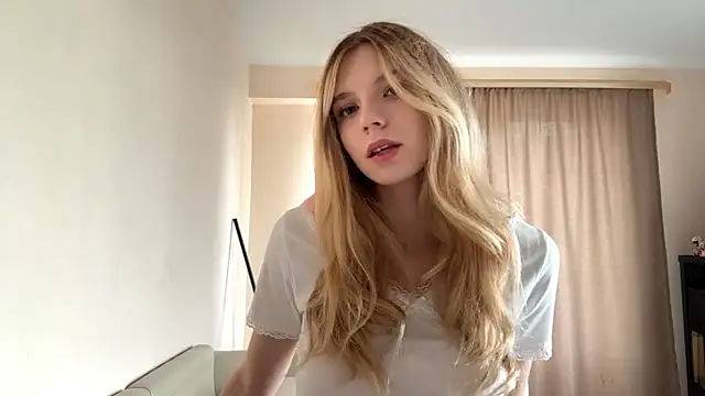 FruityXo online show from 5, 10, 2025