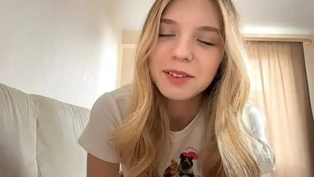 FruityXo online show from 9, 10, 2025