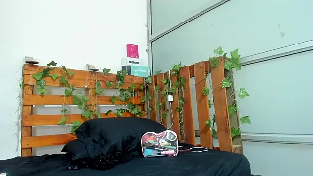 cris dulce online show from 10, 4, 2026