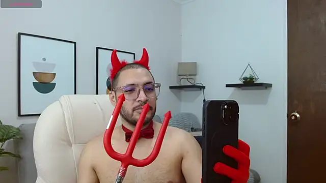   Damian    online show from 30, 10, 2025