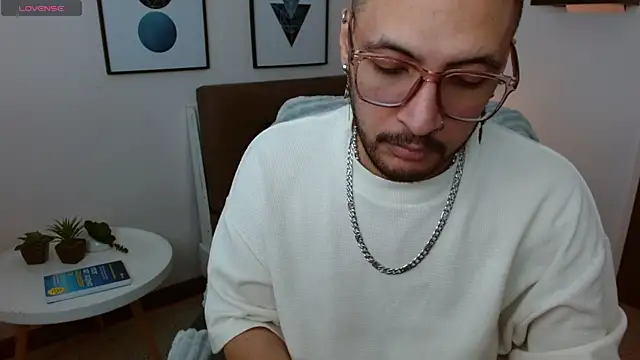   Damian    online show from 12, 9, 2025