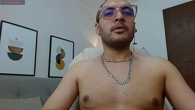   Damian    online show from 11, 11, 2025