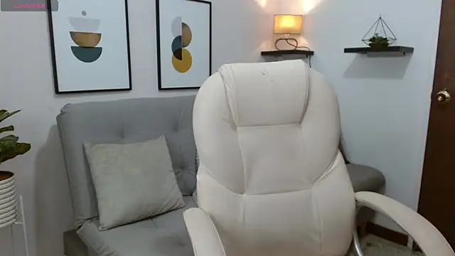   Damian    online show from 9, 11, 2025