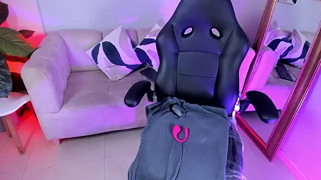 marie bass online show from 4, 3, 2026