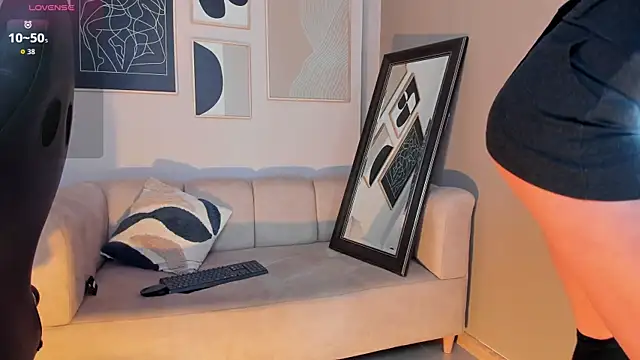 marie bass online show from 8, 11, 2025