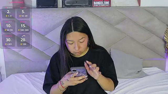 BellaRoux1 online show from 14, 10, 2025