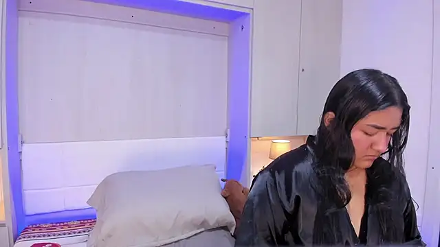 LilyWhitney online show from 20, 11, 2025