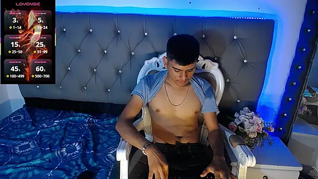 Charlie Cock  online show from 28, 10, 2025