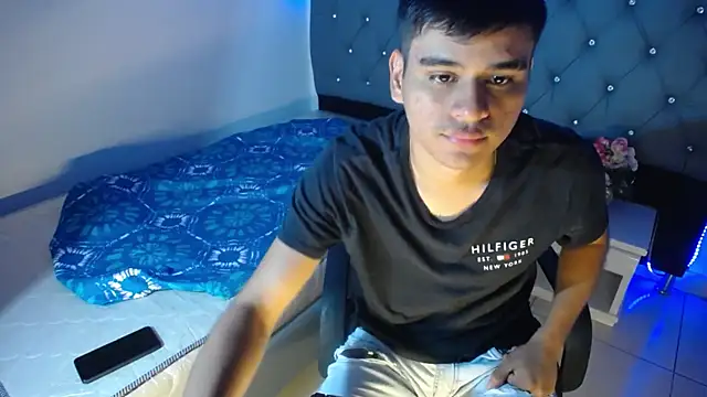 Charlie Cock  online show from 7, 11, 2025