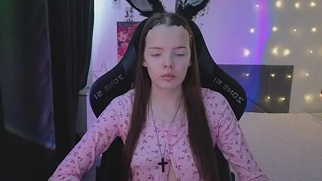 Luna Navy online show from 14, 2, 2026