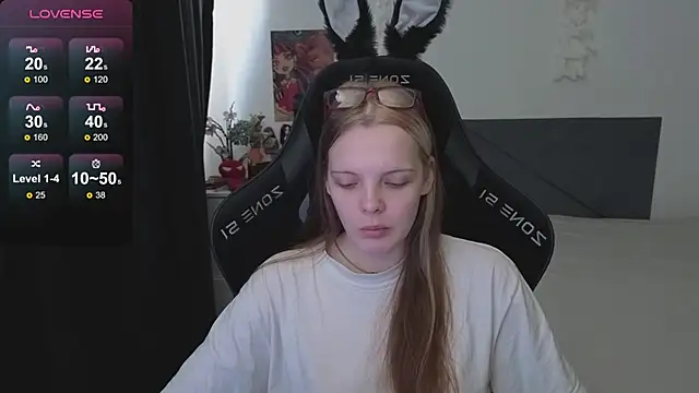 Luna Navy online show from 3, 10, 2025