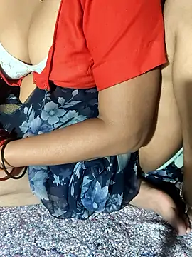 POOJACOUPLE online show from 16, 6, 2026