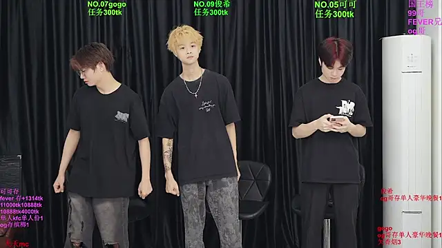 Beautifulboys-777 online show from 19, 5, 2026