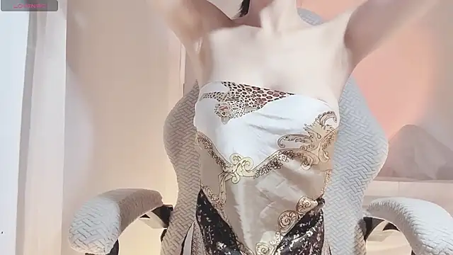 Vessi-babe online show from 8, 11, 2025