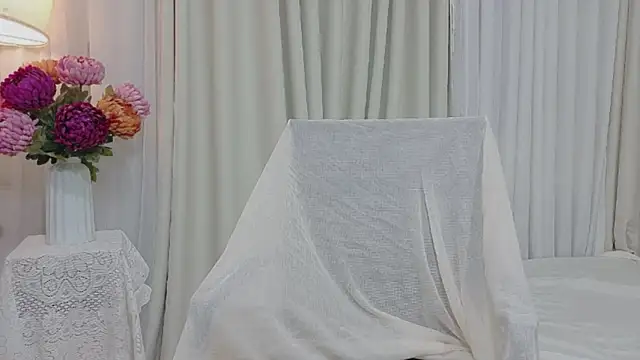 Vessi-babe online show from 30, 4, 2026