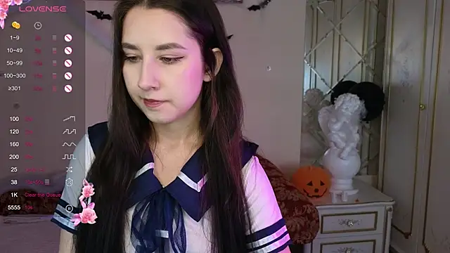 Eva Maller online show from 11, 11, 2025