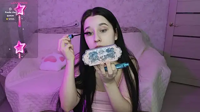 Eva Maller online show from 11, 3, 2026