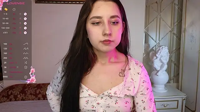 Eva Maller online show from 14, 11, 2025