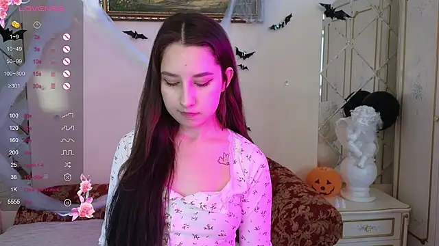 Eva Maller online show from 3, 11, 2025