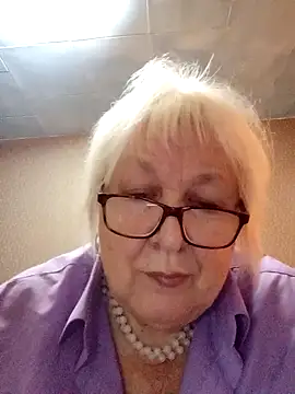 Alexia64231 online show from 27, 10, 2025