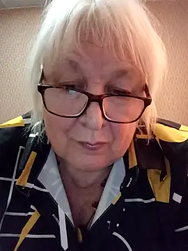 Alexia64231 online show from 4, 11, 2025