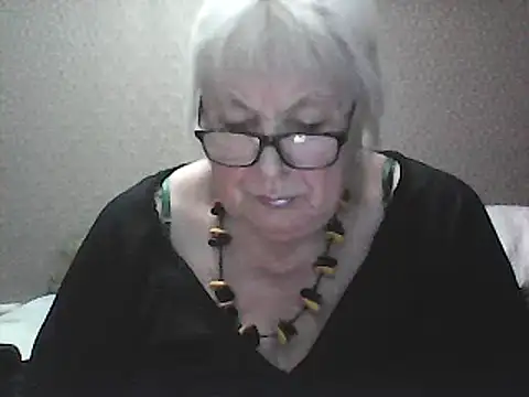 Alexia64231 online show from 17, 9, 2025