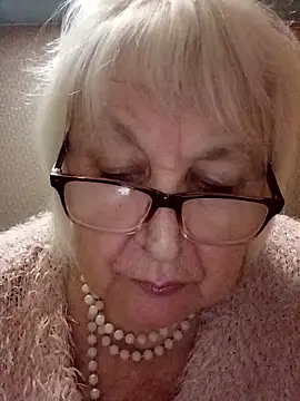 Alexia64231 online show from 1, 11, 2025