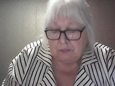 Alexia64231 online show from 15, 4, 2026