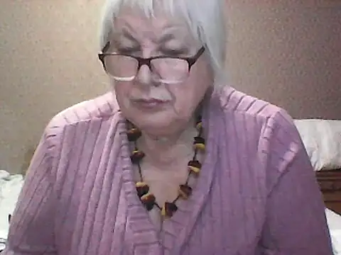 Alexia64231 online show from 9, 9, 2025