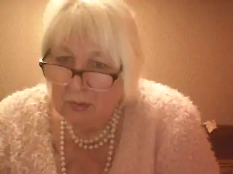 Alexia64231 online show from 21, 10, 2025