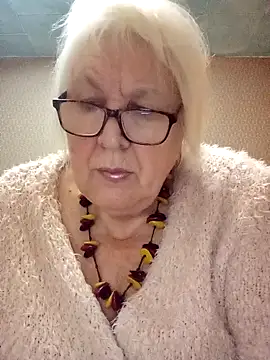 Alexia64231 online show from 27, 10, 2025