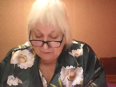 Alexia64231 online show from 13, 10, 2025