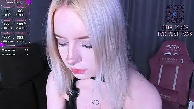 Snapshot of godlikegirlyy chatting on 17, 3, 2026 godlikegirlyy online show from 17, 3, 2026
