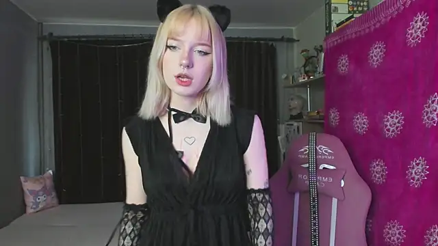 Snapshot of godlikegirlyy chatting on 20, 9, 2025 godlikegirlyy online show from 20, 9, 2025