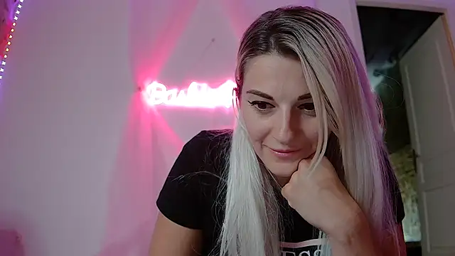 Barbie-Pink online show from 10, 9, 2025