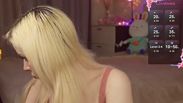 peachii meow online show from 23, 11, 2025