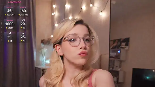 peachii meow online show from 23, 4, 2026