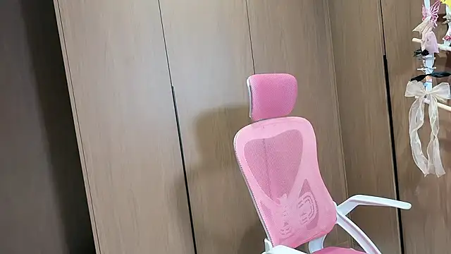 Lilium-520 online show from 5, 2, 2026