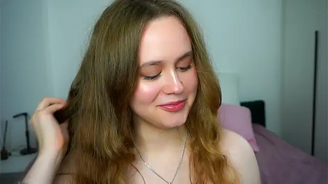 SusannaScholler online show from 5, 11, 2025