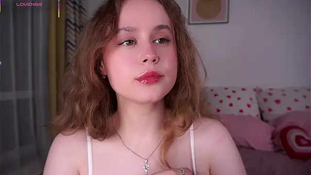 Snapshot of SusannaScholler chatting on 17, 5, 2026 SusannaScholler online show from 17, 5, 2026