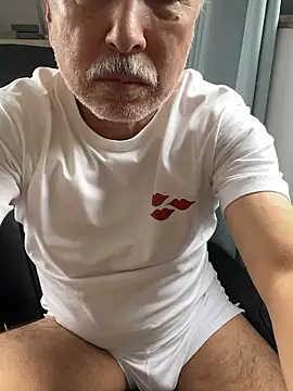 gholly2007 online show from 9, 10, 2025