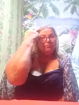 Snapshot of MargaritaSweet51 chatting on 12, 11, 2025 MargaritaSweet51 online show from 12, 11, 2025