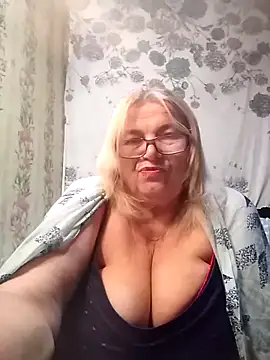 Snapshot of MargaritaSweet51 chatting on 9, 10, 2025 MargaritaSweet51 online show from 9, 10, 2025