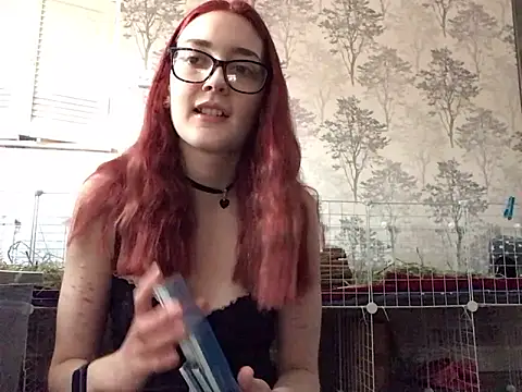 Snapshot of ivysplayhouse chatting on 16, 9, 2025 ivysplayhouse online show from 16, 9, 2025
