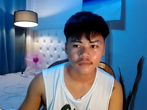 hot emman online show from 2, 4, 2026