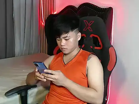 hot emman online show from 7, 1, 2026