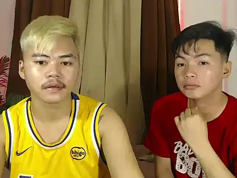 hot emman online show from 23, 4, 2026