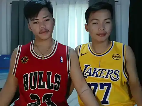 hot emman online show from 9, 10, 2025