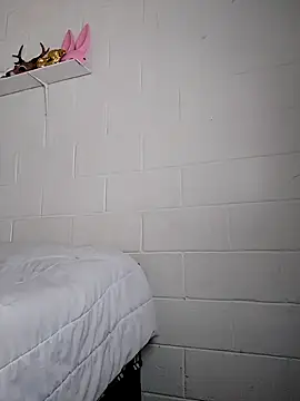 oxxy jean online show from 20, 2, 2026