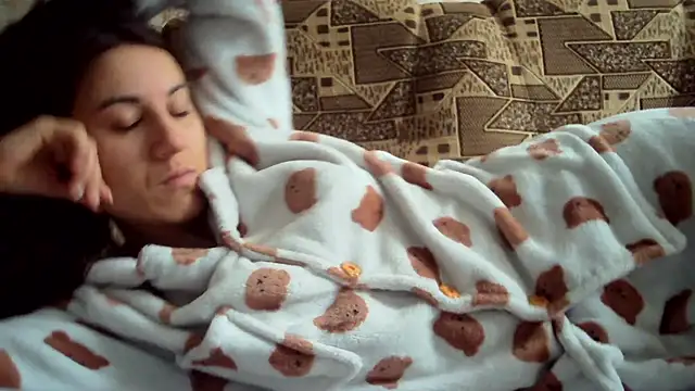 kiss lovely  online show from 5, 2, 2026